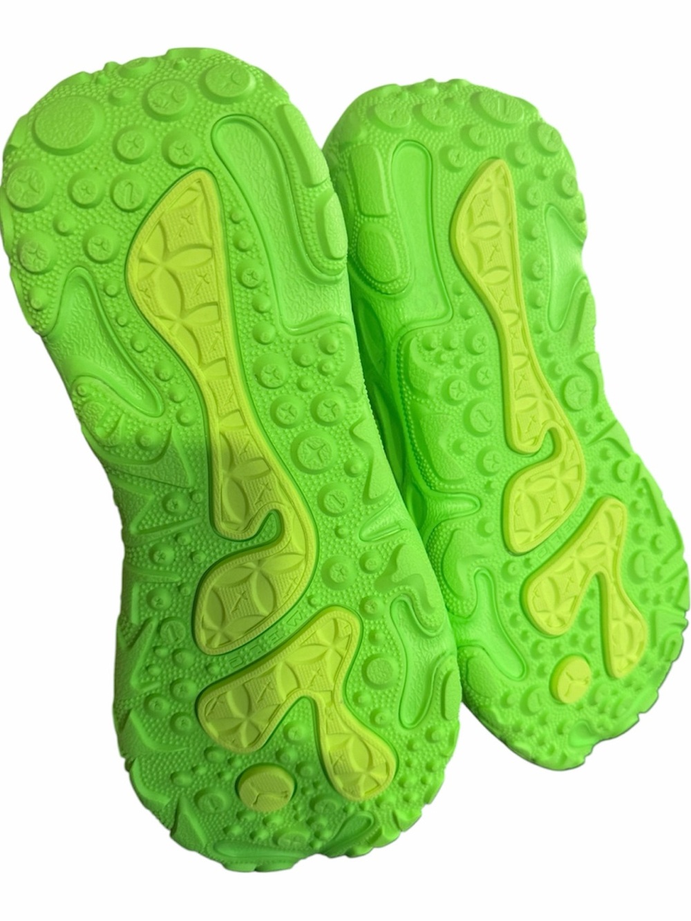 Size 9.5Puma La France RNNR Fluro Green Pes-Green Glare 312274-04 Men Lamelo Bal - Picture 5 of 5